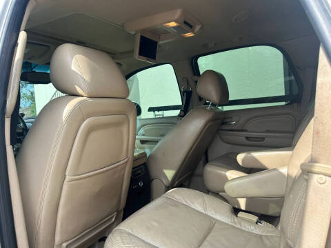 2011 Cadillac Escalade Premium