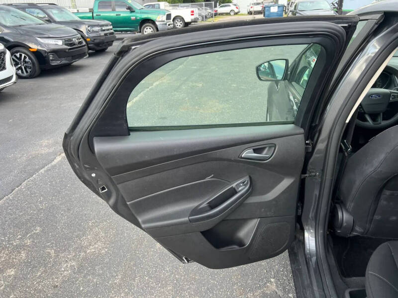 2017 Ford Focus SE