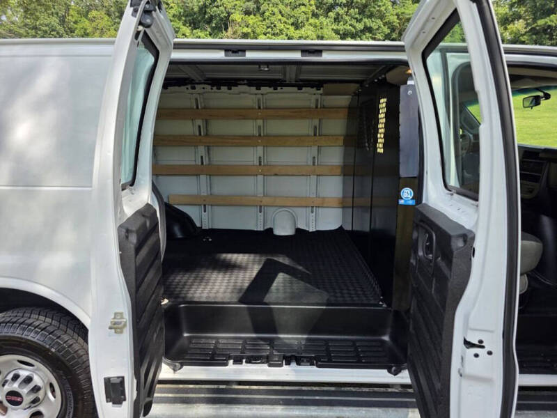 2023 GMC Savana 2500