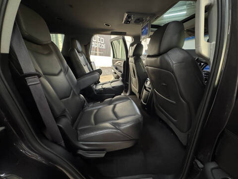 2017 Cadillac Escalade Luxury