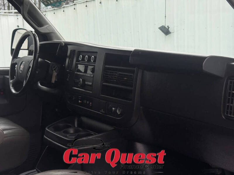 2022 GMC Savana 2500