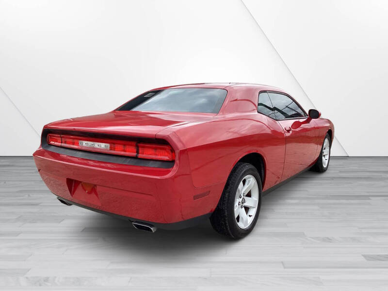 2013 Dodge Challenger SXT