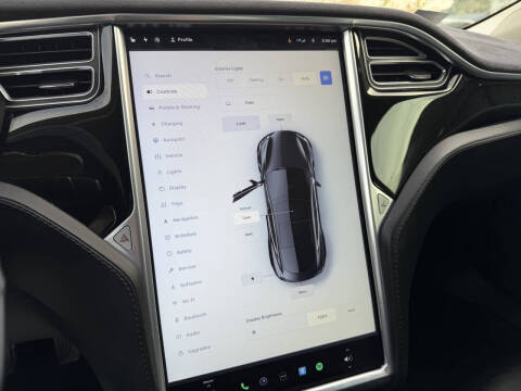 2015 Tesla Model S 70D