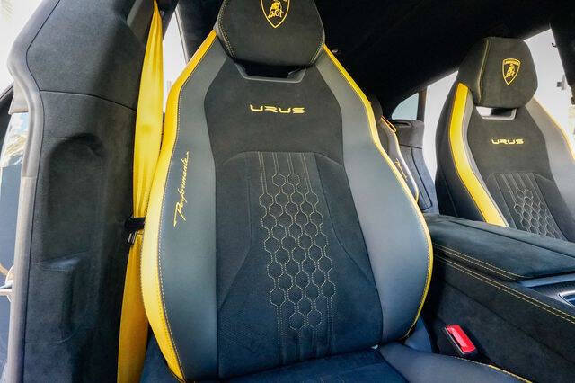 2023 Lamborghini Urus Performante