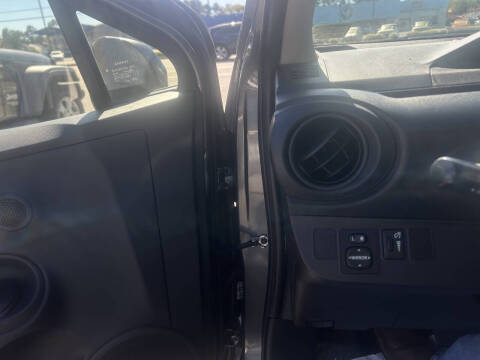 2015 Toyota Prius c Two