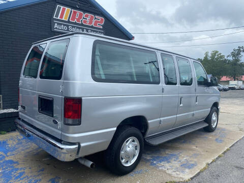 2011 Ford E-Series E-350 SD XL