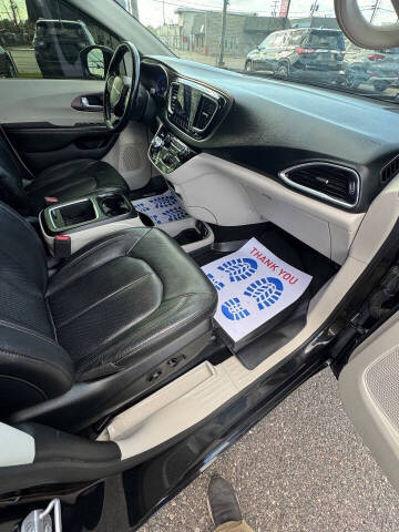 2018 Chrysler Pacifica Touring L Plus