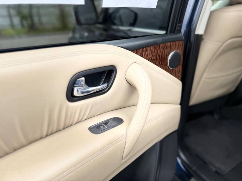 2017 Nissan Armada Platinum