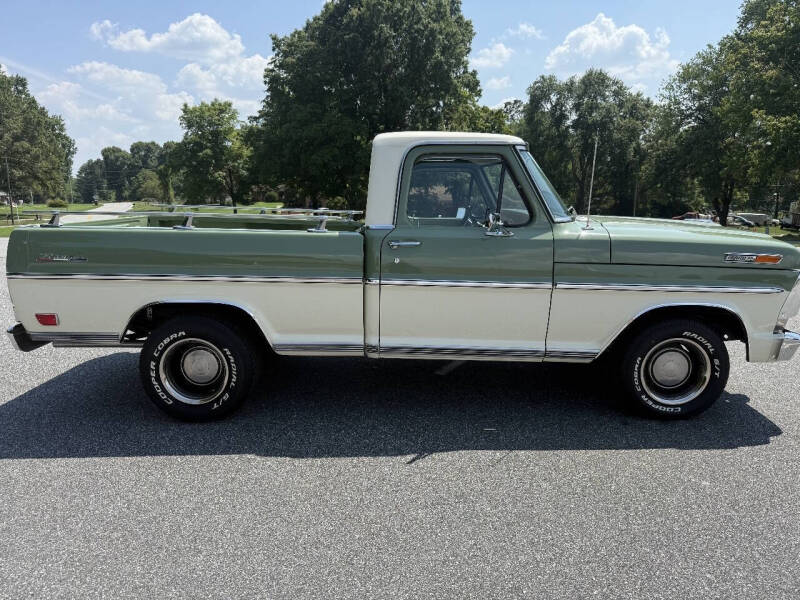 1969 Ford F-100