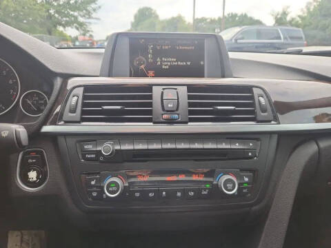 2015 BMW 3 Series 320i