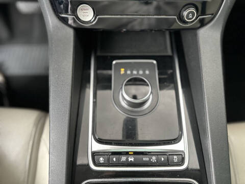 2018 Jaguar F-PACE 30t Prestige