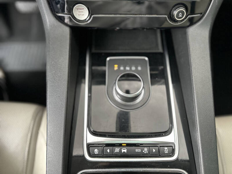 2018 Jaguar F-PACE 30t Prestige