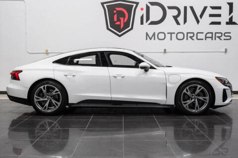 2022 Audi e-tron GT quattro Premium Plus