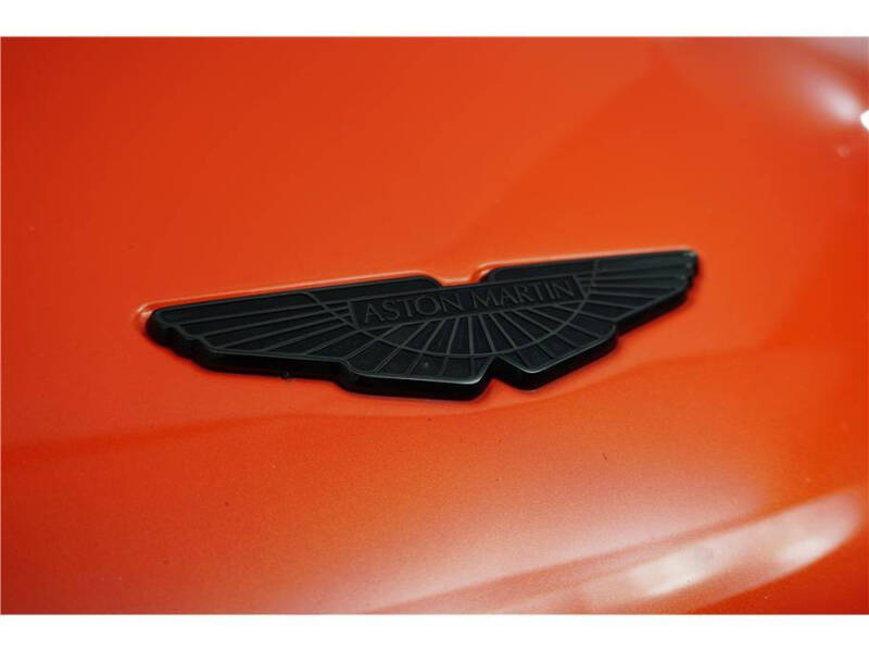 2022 Aston Martin DBS Superleggera