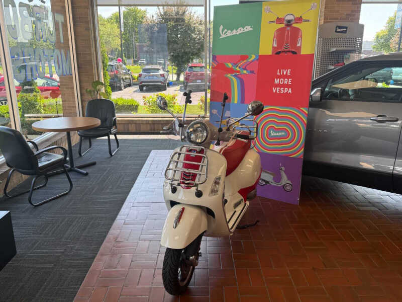 2015 Vespa GTS250