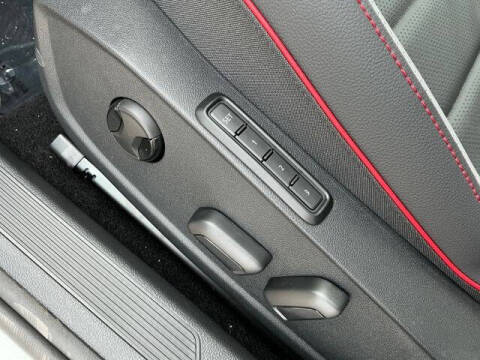 2025 Volkswagen Golf GTI Autobahn