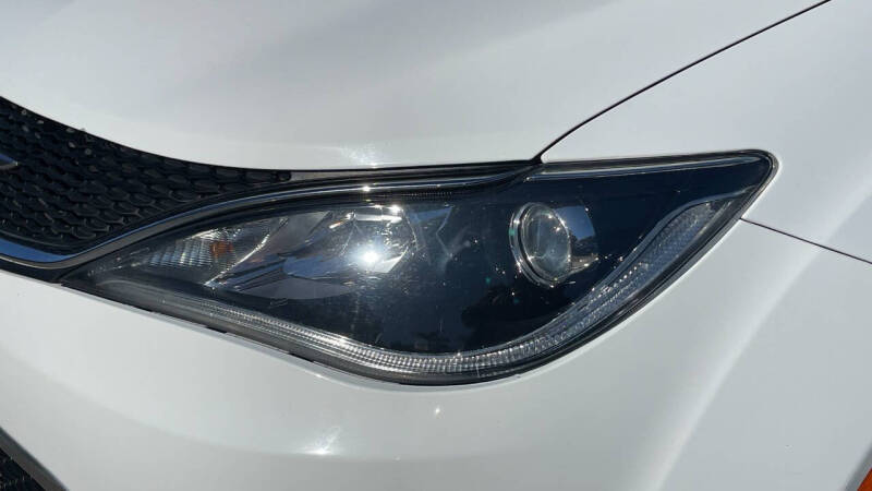 2018 Chrysler Pacifica Touring L