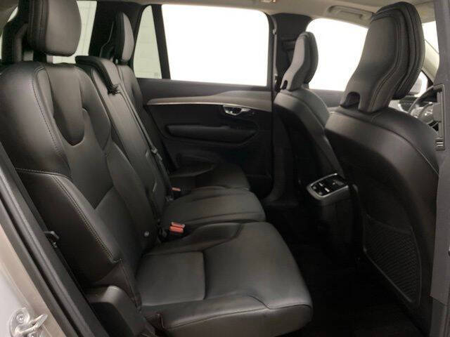 2025 Volvo XC90 B5 Core Bright Theme