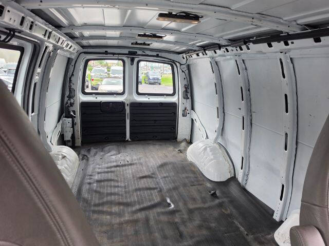 2017 Chevrolet Express 2500