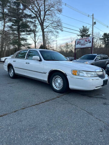 2001 Lincoln Town Car for sale at Knockout Deals Auto Sales in West Bridgewater MA