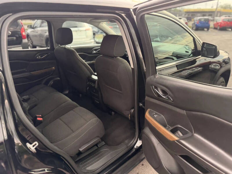 2017 GMC Acadia SLE-1