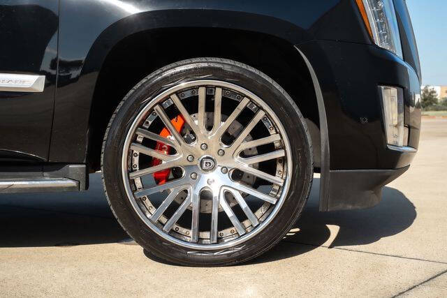 2018 Cadillac Escalade Luxury