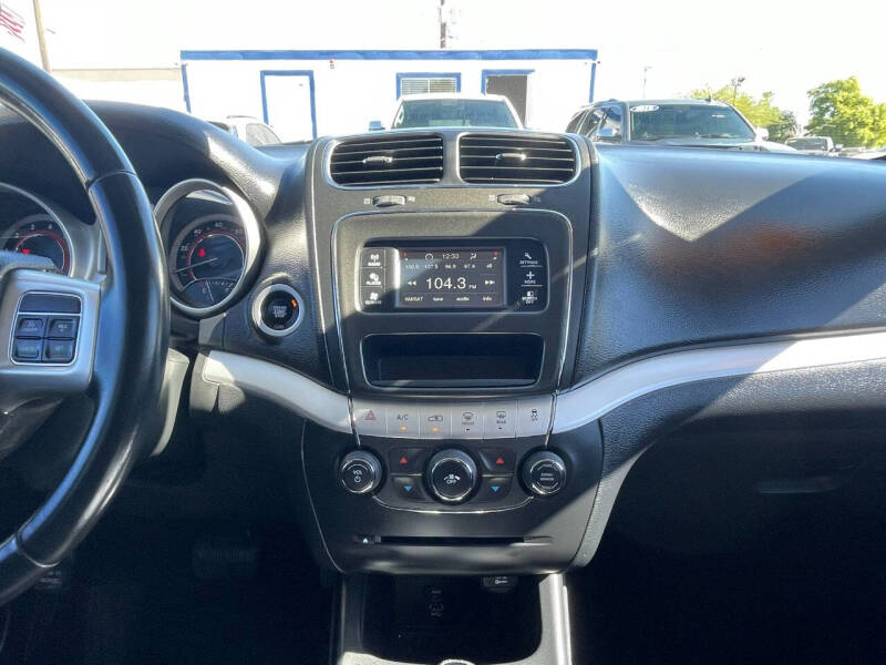 2017 Dodge Journey Crossroad Plus