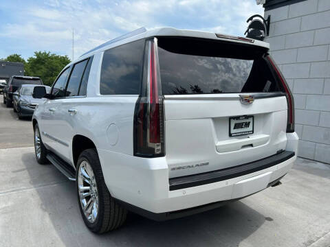 2019 Cadillac Escalade Standard
