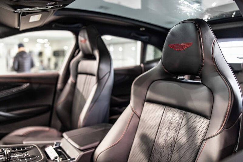 2026 Aston Martin DBX 707