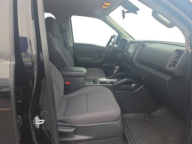 2022 Nissan Frontier S