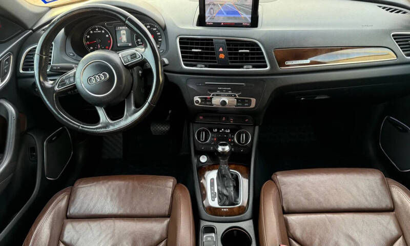 2017 Audi Q3 2.0T quattro Prestige