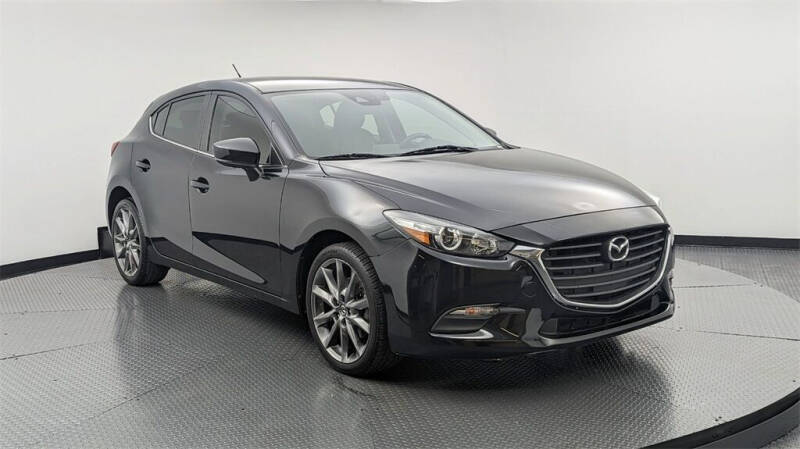 2018 Mazda MAZDA3 Touring