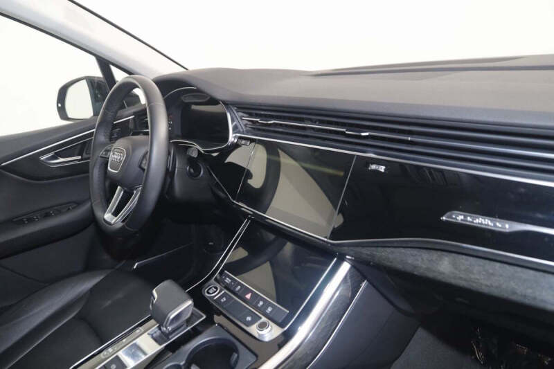 2022 Audi Q7 quattro Premium Plus 55 TFSI