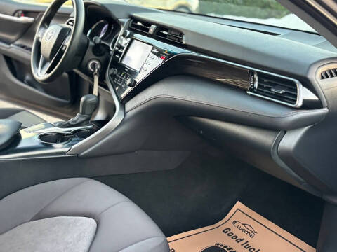 2020 Toyota Camry LE