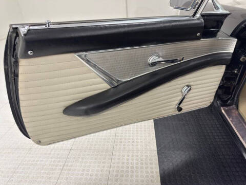 1957 Ford Thunderbird