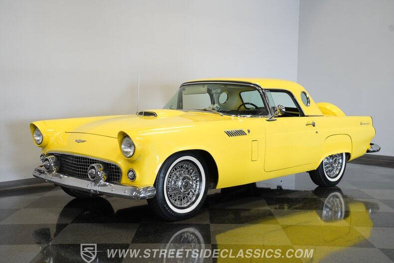 1956 Ford Thunderbird