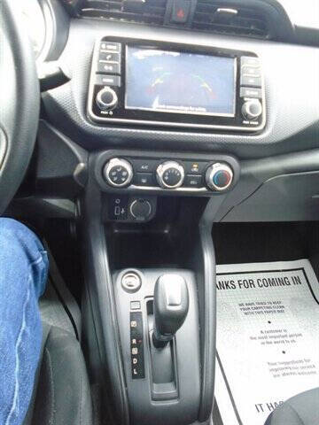 2023 Nissan Kicks S