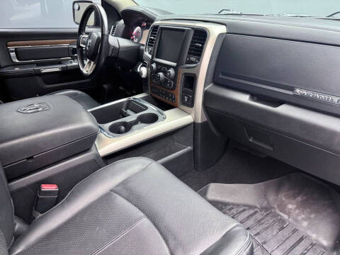 2017 RAM 1500 Laramie