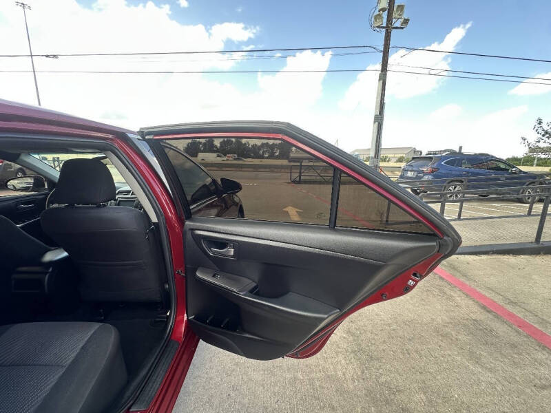 2017 Toyota Camry LE