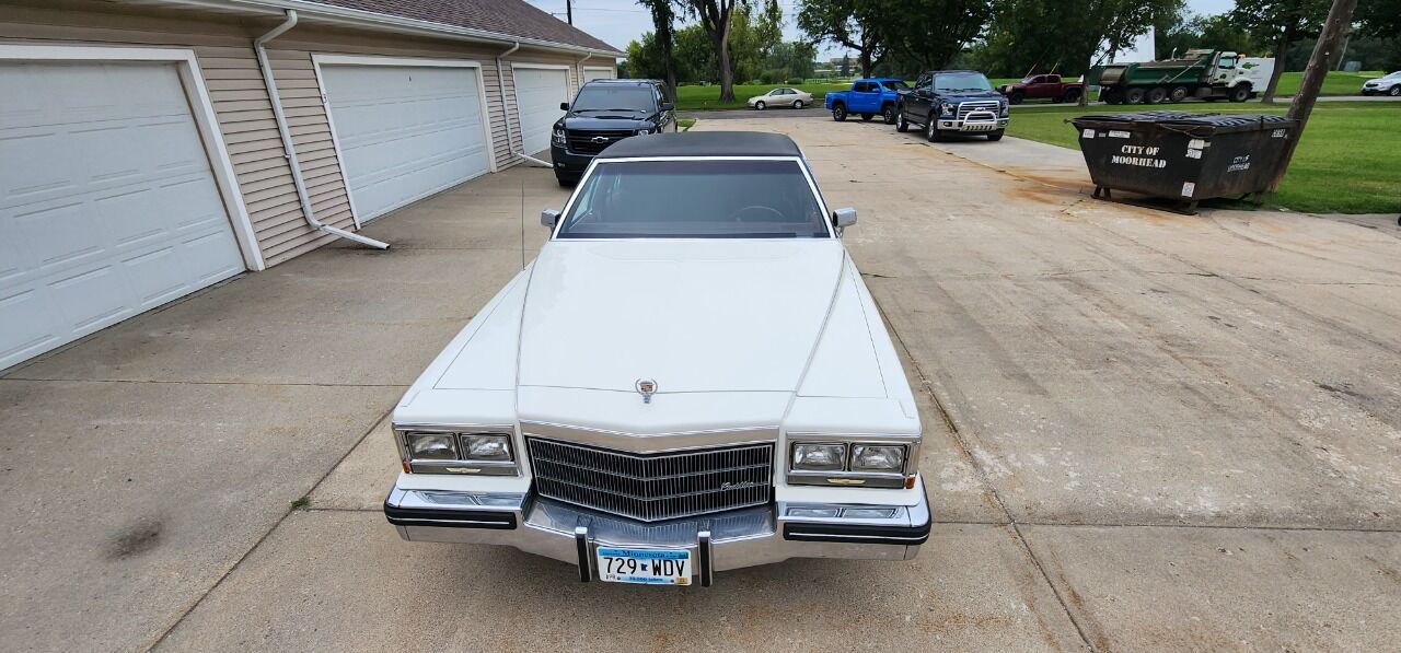 1984 Cadillac Fleetwood Brougham 11