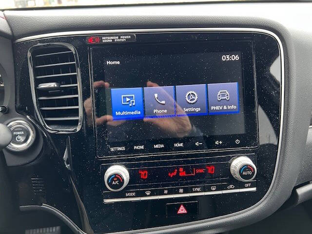 2021 Mitsubishi Outlander PHEV LE