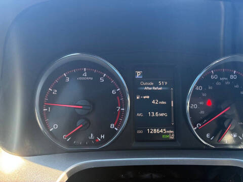 2017 Toyota RAV4 SE