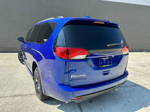 2018 Chrysler Pacifica Touring L