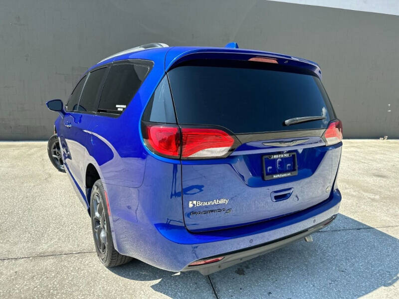 2018 Chrysler Pacifica Touring L