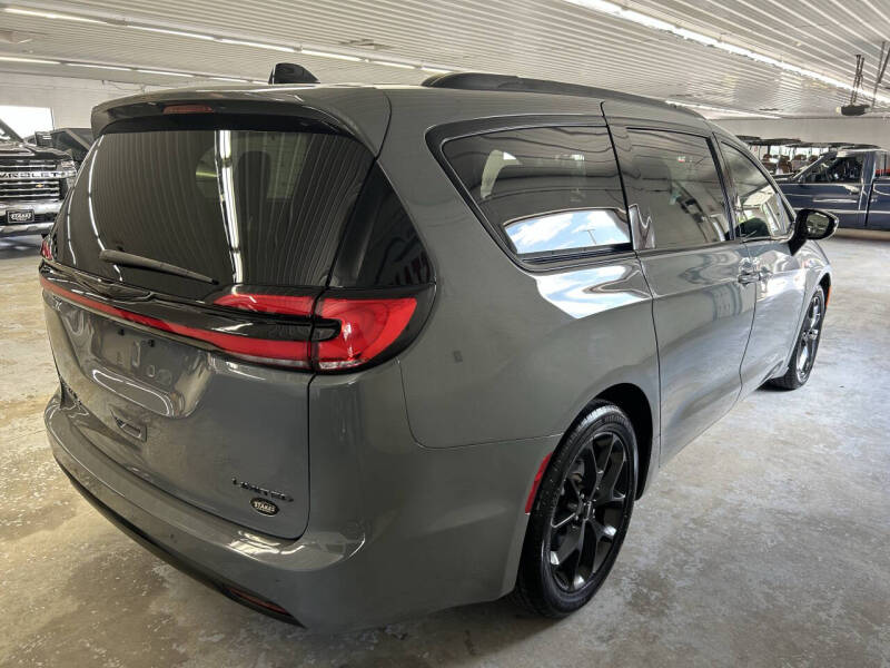 2025 Chrysler Pacifica Limited