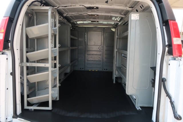 2017 Chevrolet Express 2500