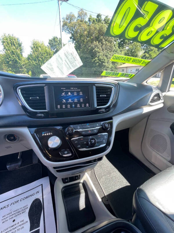 2020 Chrysler Pacifica Touring L