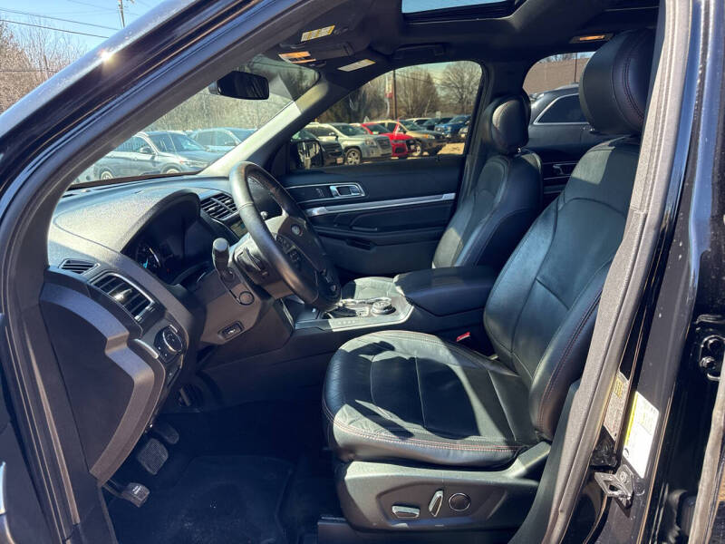 2017 Ford Explorer Sport