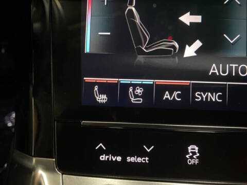 2024 Audi Q8 e-tron quattro Premium Plus