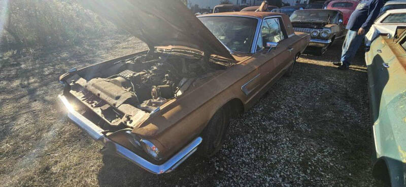 1966 Ford Thunderbird